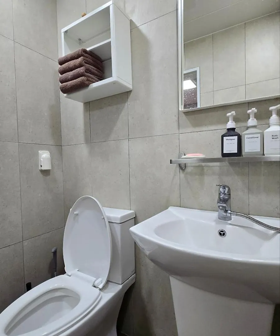 A-Bridge House 2-A Villa Incheon 0*,  South Korea